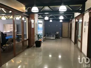 NEX-208916 - Oficina en Renta, con 4 baños, con 330 m2 de construcción.