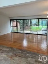 NEX-224563 - Casa en Venta, con 4 recamaras, con 3 baños, con 290.98 m2 de construcción.