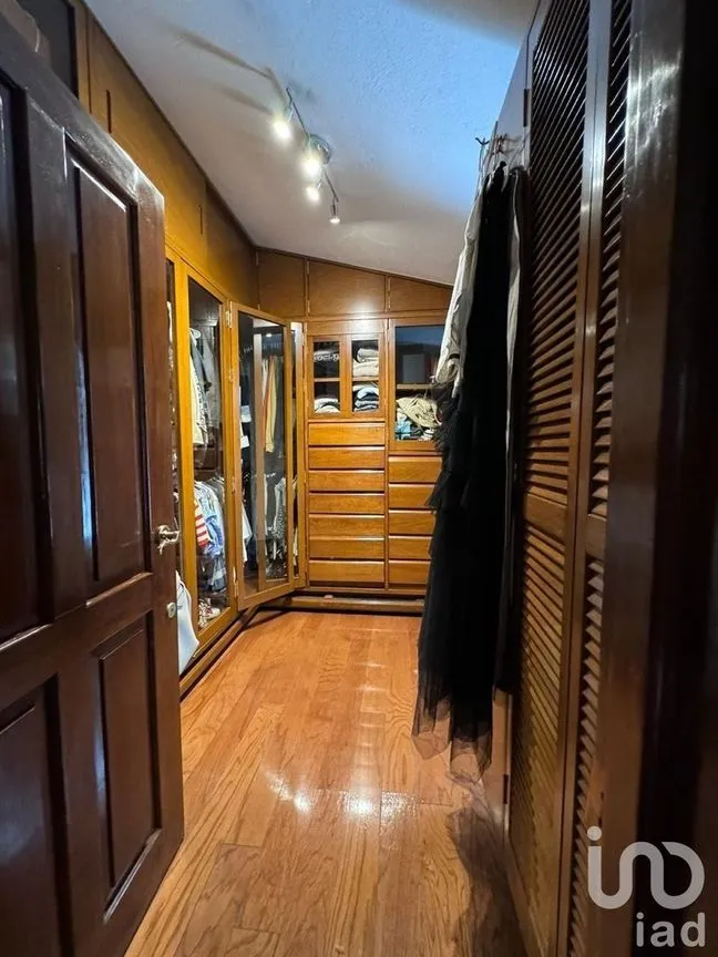 Casa en Venta en Lomas Hipódromo, Naucalpan de Juárez, Estado De México | NEX-228171 | iad México | Foto 21 de 35