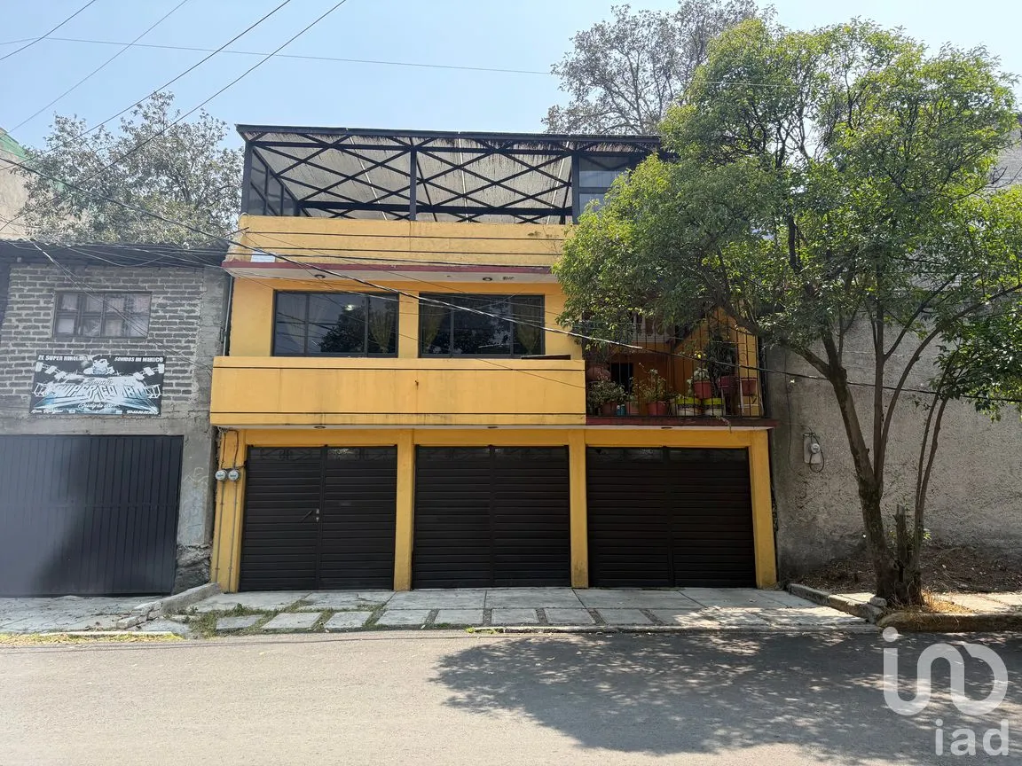 Casa en Venta en Miguel Hidalgo 4A Sección, Tlalpan, Ciudad de México | NEX-291300 | iad México | Foto 1 de 31