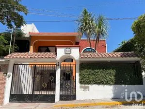 NEX-209733 - Casa en Venta, con 5 recamaras, con 3 baños, con 270 m2 de construcción en Higo Quemado, CP 29059, Chiapas.