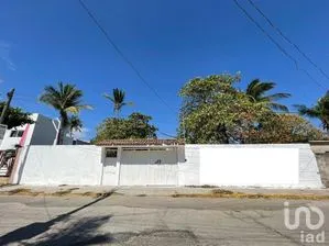 NEX-269513 - Casa en Venta, con 2 recamaras, con 2 baños, con 150 m2 de construcción en Puerto Arista, CP 30507, Chiapas.