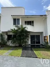 NEX-280496 - Casa en Renta, con 3 recamaras, con 2 baños, con 165 m2 de construcción en Lomas del Pedregal, CP 29089, Chiapas.