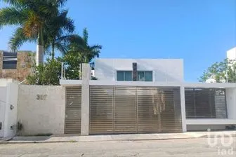 NEX-280874 - Casa en Venta, con 3 recamaras, con 4 baños, con 344.46 m2 de construcción.