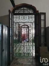 NEX-281817 - Local en Renta, con 2 baños, con 592.63 m2 de construcción en Mérida Centro, CP 97000, Yucatán.
