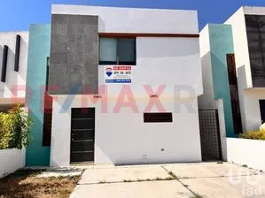 NEX-229856 - Casa en Renta, con 3 recamaras, con 115.2 m2 de construcción en Vista Hermosa, CP 88710, Tamaulipas.