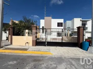NEX-288235 - Casa en Renta, con 3 recamaras, con 3 baños en Privada las Ceibas, CP 88655, Tamaulipas.
