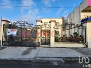 NEX-288776 - Casa en Venta, con 4 recamaras, con 2 baños en Benito Juárez, CP 88790, Tamaulipas.