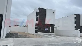 NEX-292221 - Casa en Renta, con 3 recamaras, con 3 baños, con 154 m2 de construcción en Villa los Nogales, CP 88710, Tamaulipas.