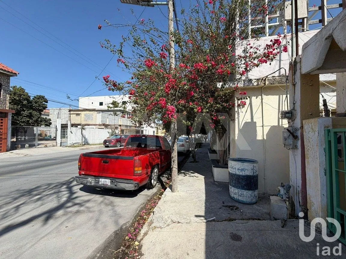 Casa en Venta en Rodríguez, Reynosa, Tamaulipas | NEX-292910 | iad México | Foto 3 de 9