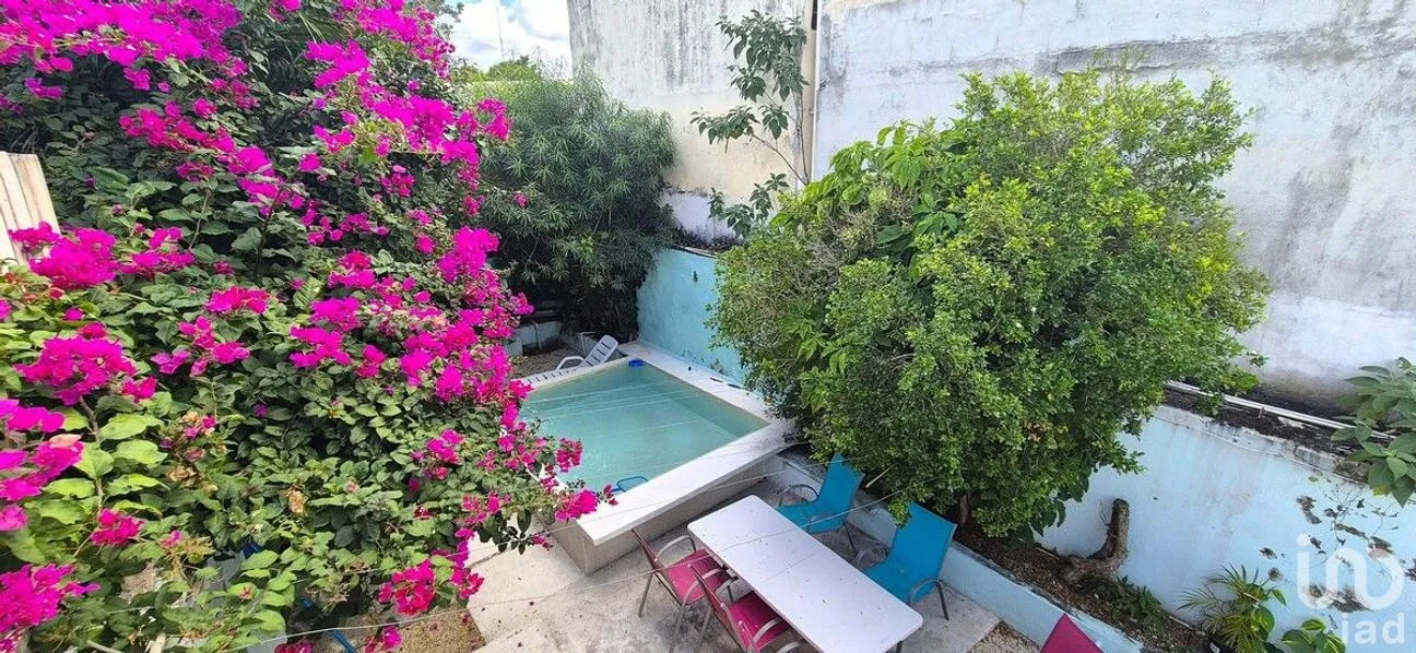 Casa en Venta en Mérida Centro, Mérida, Yucatán | NEX-268533 | iad México | Foto 1 de 19