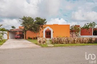 NEX-273661 - Casa en Venta, con 3 recamaras, con 3 baños, con 263 m2 de construcción en Quintas Baspul, CP 97342, Yucatán.