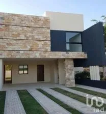 NEX-277158 - Casa en Venta, con 3 recamaras, con 4 baños, con 273.5 m2 de construcción en Cabo Norte, CP 97305, Yucatán.