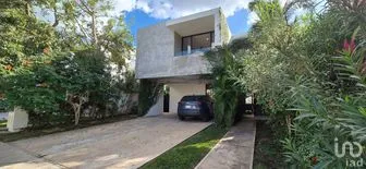 NEX-277454 - Casa en Venta, con 4 recamaras, con 6 baños, con 315 m2 de construcción en Parque Central, CP 97305, Yucatán.