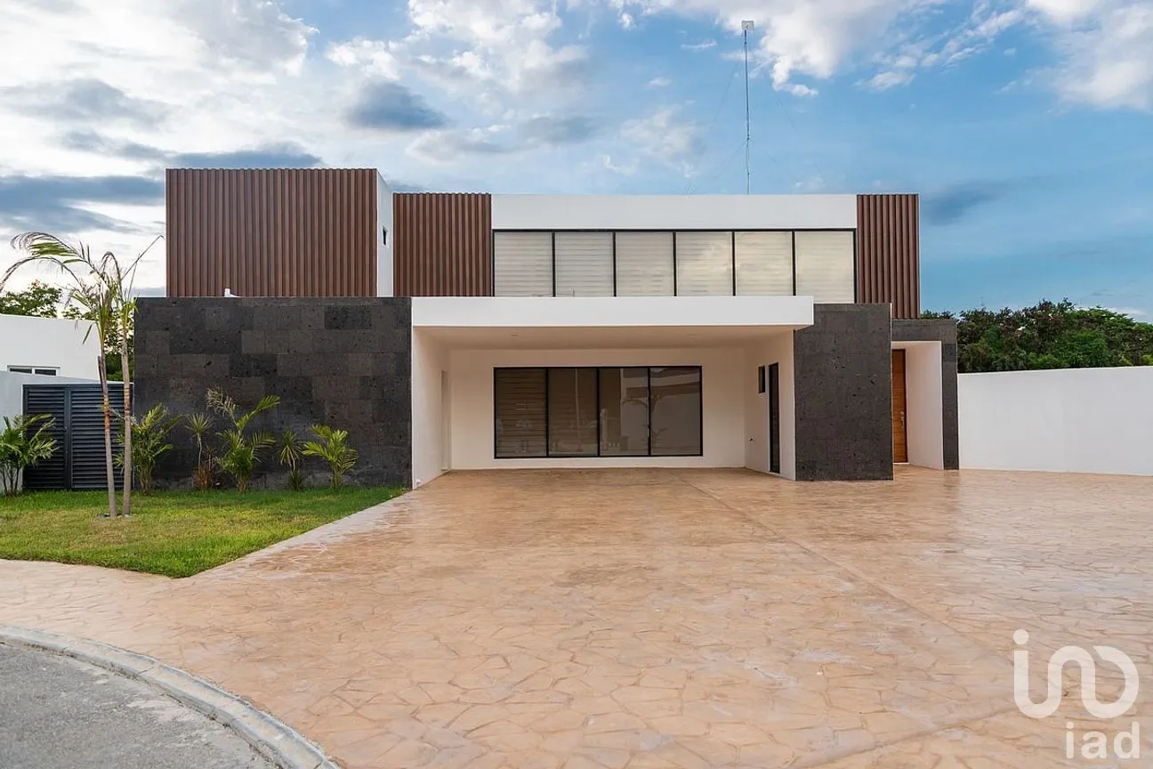 Casa en Venta en Mérida, Mérida, Yucatán | NEX-282879 | iad México | Foto 2 de 21