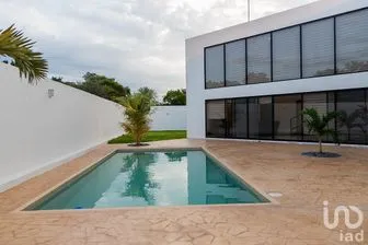NEX-282879 - Casa en Venta, con 4 recamaras, con 6 baños, con 430 m2 de construcción en Mérida, CP 97203, Yucatán.