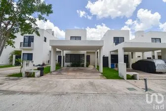 NEX-284671 - Casa en Venta, con 3 recamaras, con 3 baños, con 159 m2 de construcción en Bosques de Conkal, CP 97345, Yucatán.