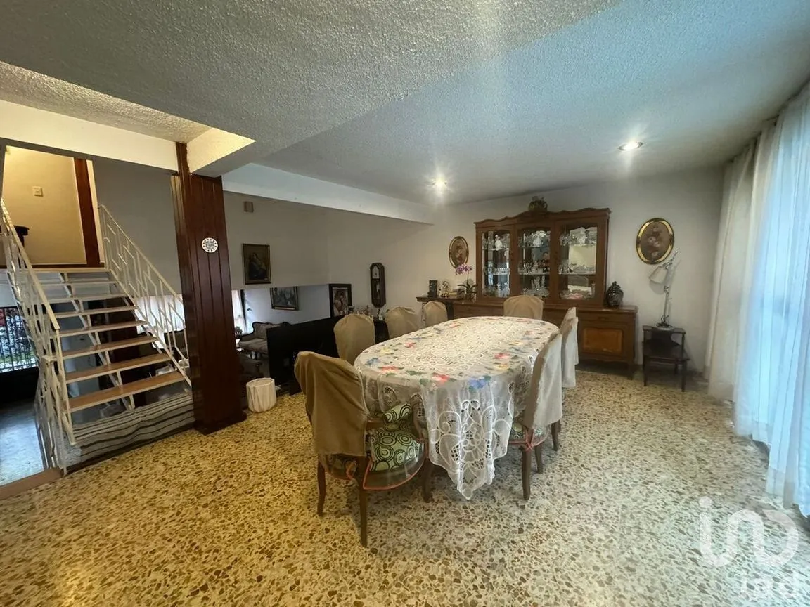 Casa en Venta en Viveros de La Loma, Tlalnepantla de Baz, Estado De México | NEX-226701 | iad México | Foto 4 de 25