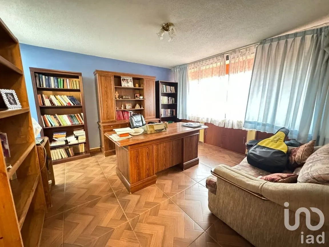 Casa en Venta en Viveros de La Loma, Tlalnepantla de Baz, Estado De México | NEX-226701 | iad México | Foto 9 de 25