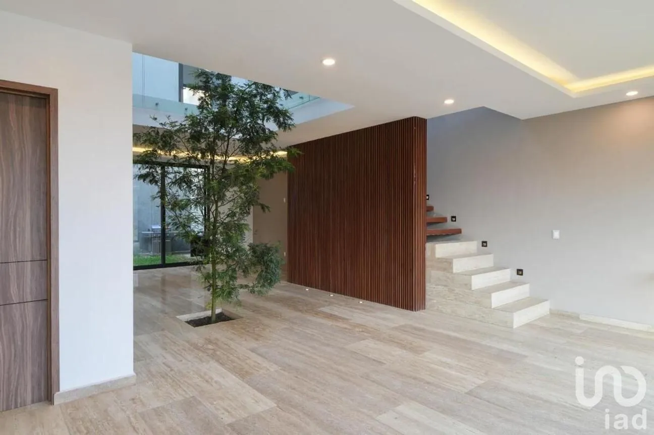 Casa en Venta en Lomas de Bellavista, Atizapán de Zaragoza, Estado De México | NEX-227081 | iad México | Foto 2 de 16