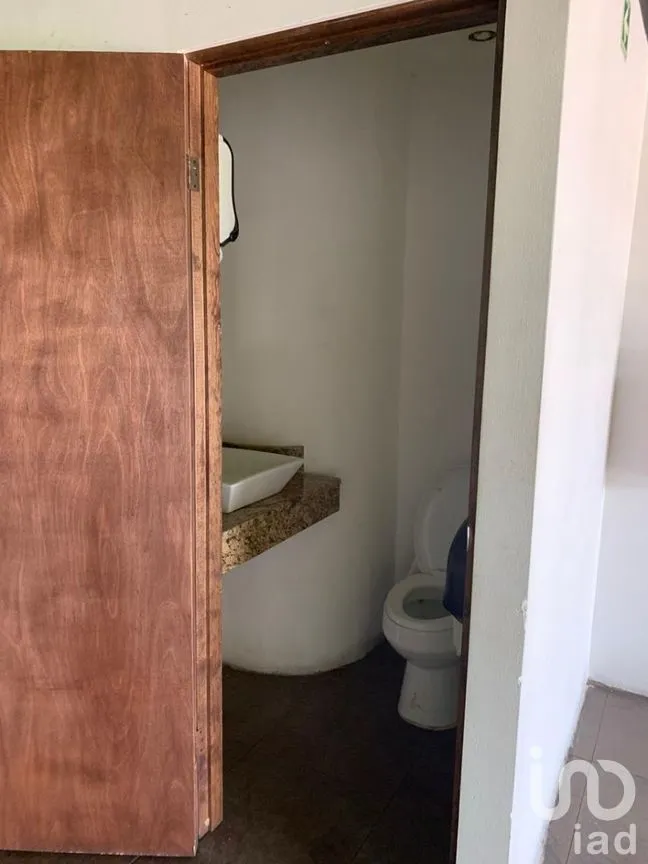 Local en Renta en Centro, Monterrey, Nuevo León | NEX-267335 | iad México | Foto 7 de 10