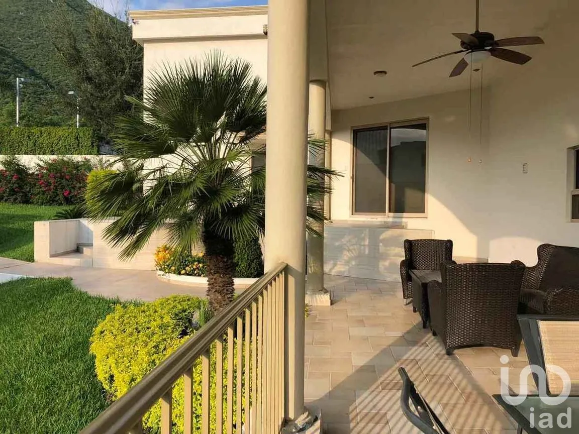 Casa en Venta en Portal del Huajuco, Monterrey, Nuevo León | NEX-270365 | iad México | Foto 3 de 22