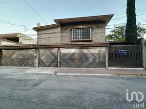 NEX-272537 - Casa en Venta, con 4 recamaras, con 3 baños, con 400 m2 de construcción en Villas de Anáhuac, CP 66422, Nuevo León.