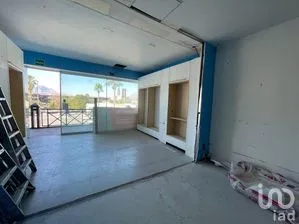 NEX-291621 - Local en Renta, con 60 m2 de construcción en Del Valle, CP 66220, Nuevo León.