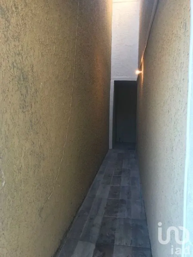 Casa en Renta en Villa Residencial Santa Fe 3a Sección, Tijuana, Baja California | NEX-228188 | iad México | Foto 35 de 38