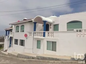 NEX-280053 - Casa en Venta, con 5 recamaras, con 2 baños, con 550 m2 de construcción en Popotla, CP 22710, Baja California.