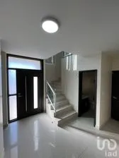 NEX-280604 - Casa en Renta, con 3 recamaras, con 2 baños, con 250 m2 de construcción en San Agustin, CP 22663, Baja California.