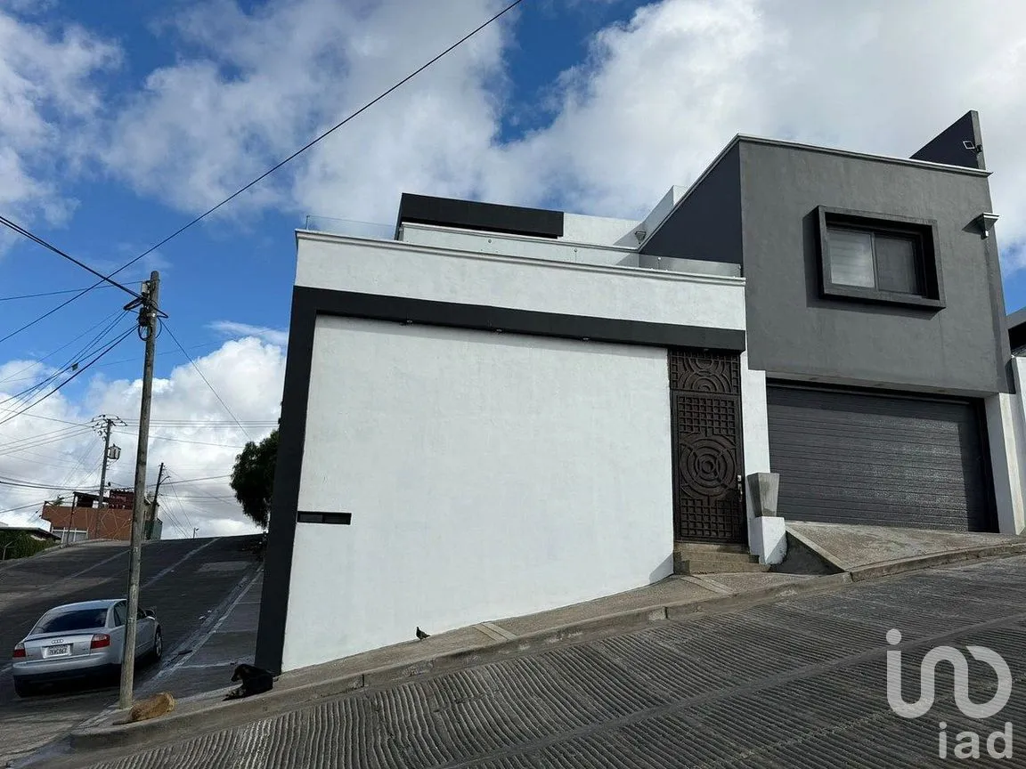 Casa en Venta en Francisco Villa, Tijuana, Baja California | NEX-283049 | iad México | Foto 2 de 35