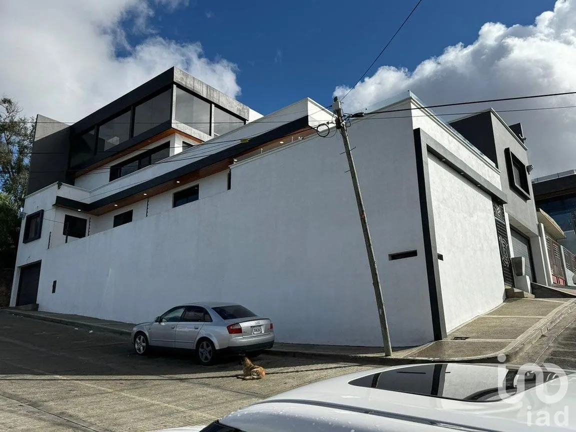 Casa en Venta en Francisco Villa, Tijuana, Baja California | NEX-283049 | iad México | Foto 1 de 35