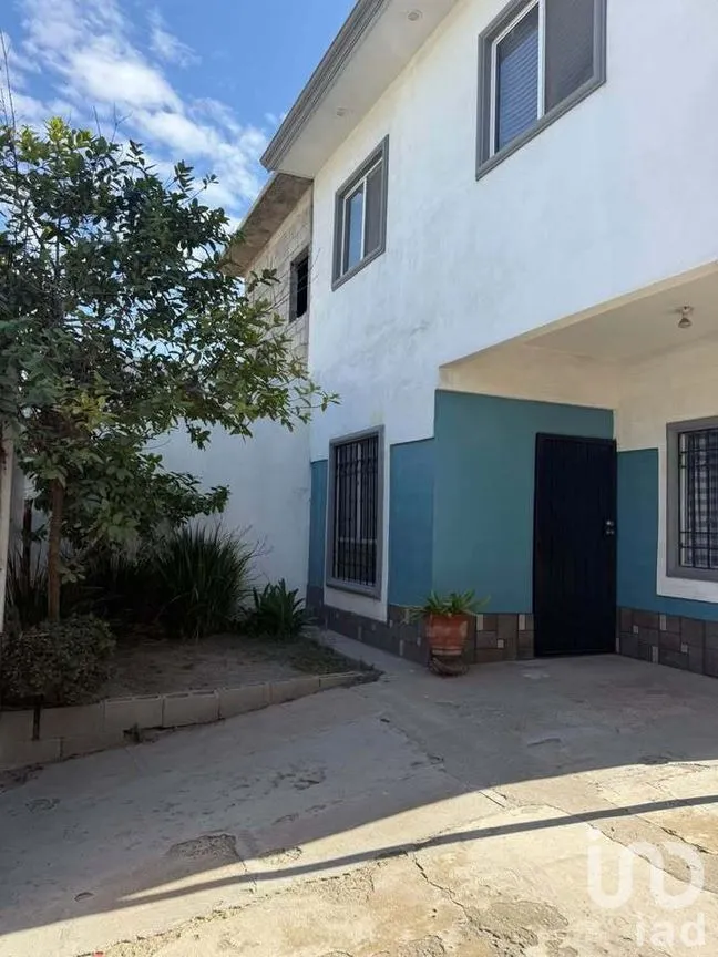 Casa en Venta en Villa del Real X, Tijuana, Baja California | NEX-284400 | iad México | Foto 2 de 17