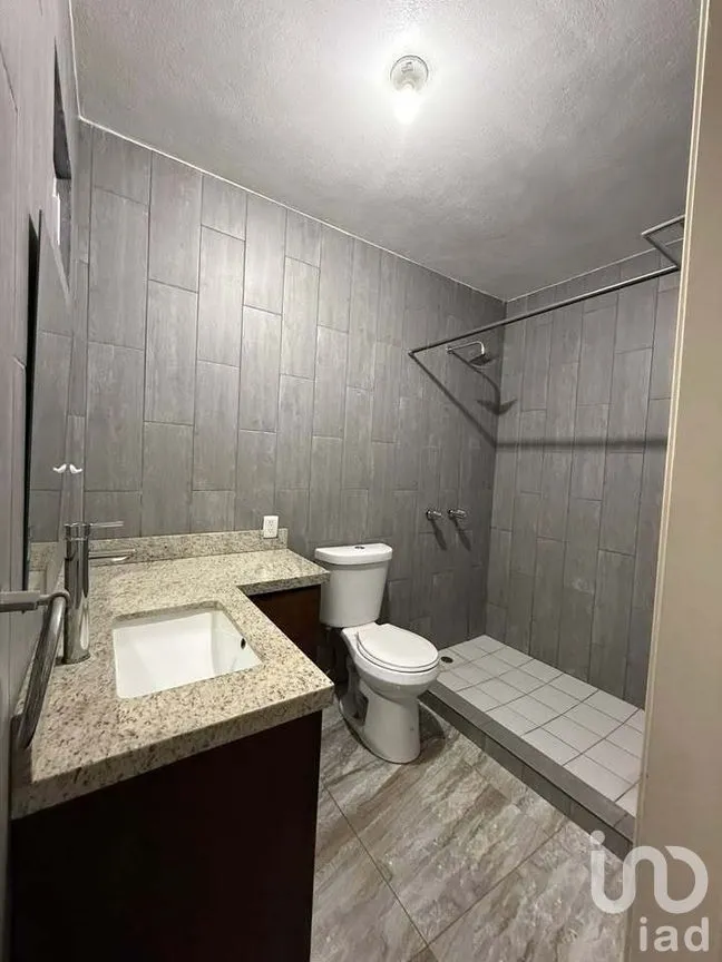 Casa en Venta en Villa del Real X, Tijuana, Baja California | NEX-284400 | iad México | Foto 14 de 17