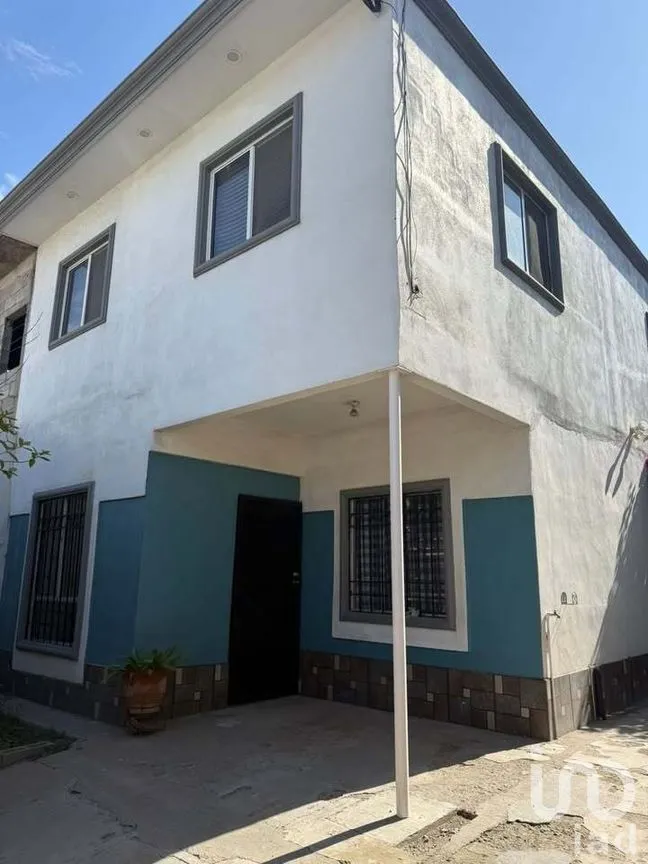 Casa en Venta en Villa del Real X, Tijuana, Baja California | NEX-284400 | iad México | Foto 3 de 17