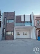 NEX-277027 - Casa en Venta, con 5 recamaras, con 3 baños, con 300 m2 de construcción en Estrella del Pacífico, CP 22667, Baja California.