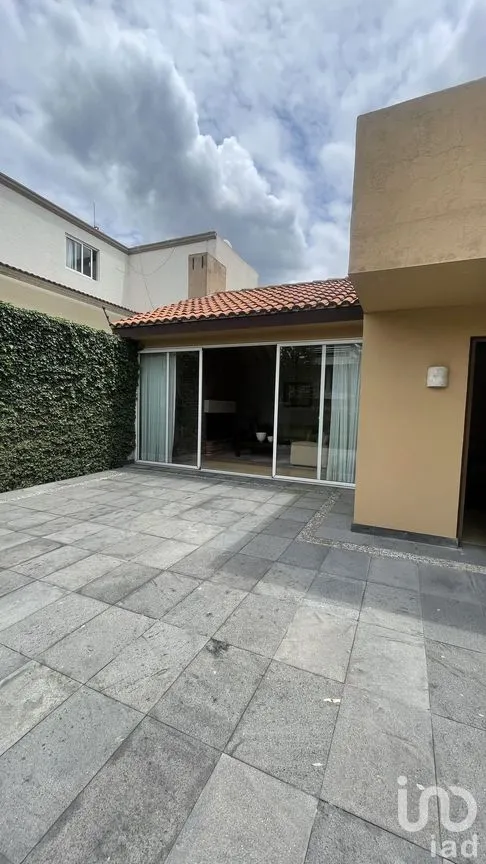 Casa en Venta en Bosque de las Lomas, Miguel Hidalgo, Ciudad de México | NEX-275028 | iad México | Foto 2 de 35