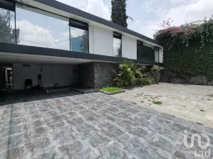 NEX-81483 - Casa en Venta, con 5 recamaras, con 4 baños, con 575 m2 de construcción en Jardines del Pedregal, CP 01900, Ciudad de México.