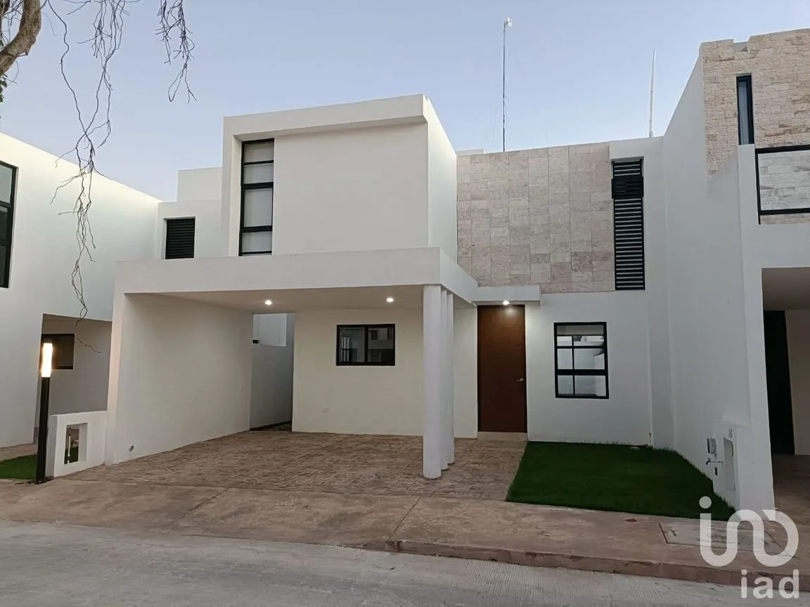 Casa en Renta en Temozon Norte, Mérida, Yucatán | NEX-231703 | iad México | Foto 1 de 21
