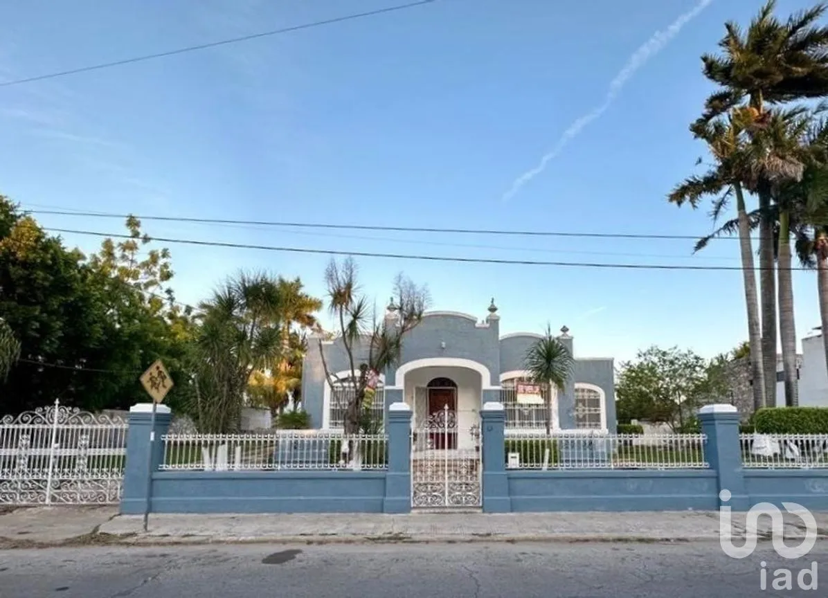 Casa en Renta en Mérida Centro, Mérida, Yucatán | NEX-277716 | iad México | Foto 1 de 48