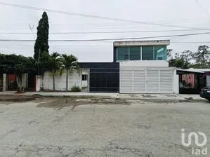 NEX-277722 - Casa en Venta, con 5 recamaras, con 4 baños, con 315 m2 de construcción en Garcia Gineres, CP 97070, Yucatán.