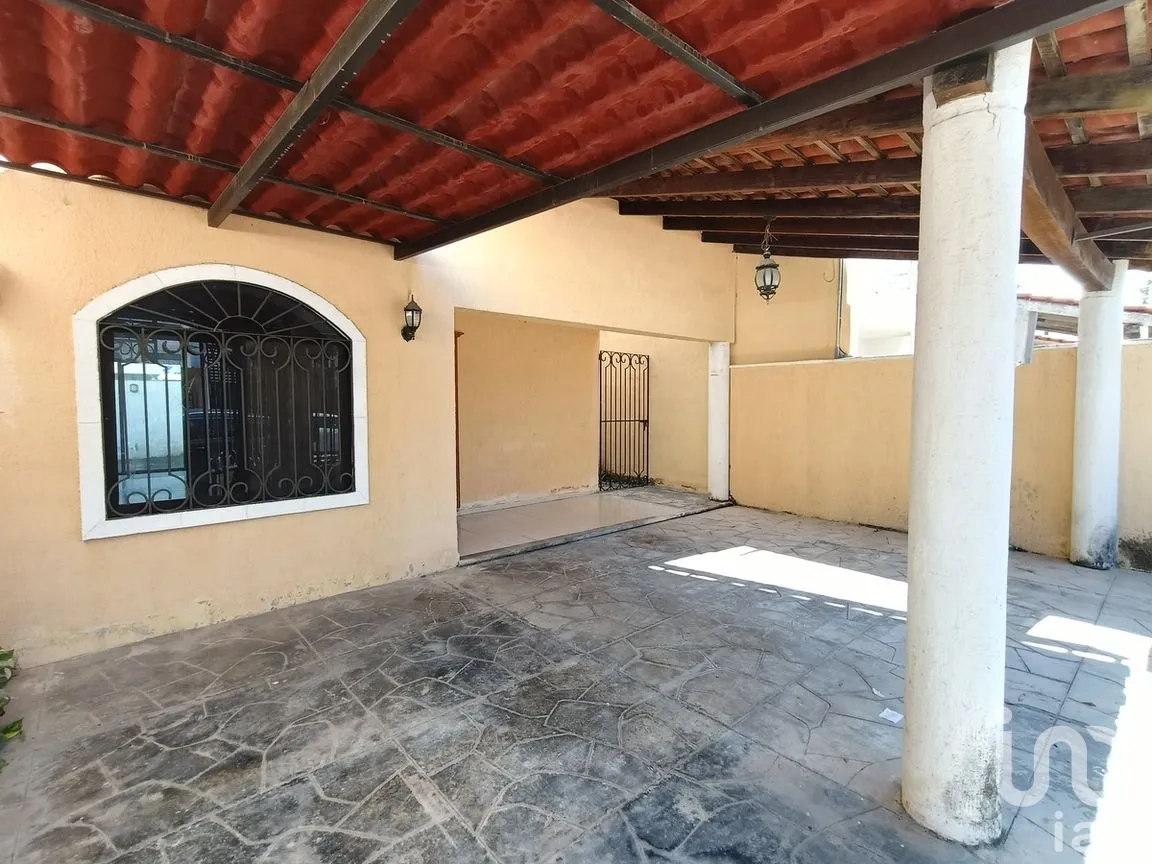 Oficina en Renta en Emiliano Zapata Nte, Mérida, Yucatán | NEX-277735 | iad México | Foto 2 de 20