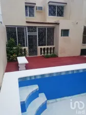 NEX-83610 - Casa en Venta, con 330 m2 de construcción.