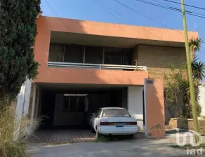 NEX-110604 - Casa en Venta, con 5 recamaras, con 3 baños, con 454 m2 de construcción en Providencia 3a Secc, CP 44630, Jalisco.