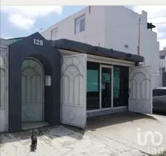 NEX-200420 - Casa en Venta, con 4 recamaras, con 2 baños, con 232 m2 de construcción.