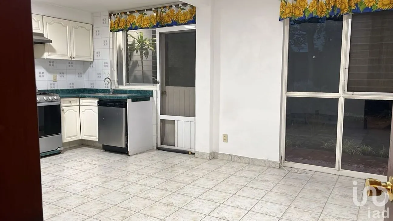 Casa en Renta en Jardines de San Ignacio, Zapopan, Jalisco | NEX-229053 | iad México | Foto 3 de 12