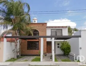 NEX-278601 - Casa en Venta, con 3 recamaras, con 2 baños, con 274 m2 de construcción en Cuesta Bonita, CP 76063, Querétaro.