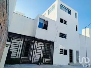NEX-278641 - Casa en Venta, con 4 recamaras, con 2 baños, con 359 m2 de construcción en San Pedrito Peñuelas, CP 76140, Querétaro.