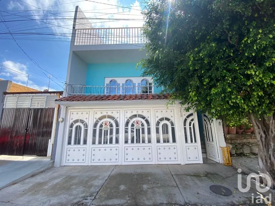 Casa en Venta en San José Río Verde 1a. Sección, Guadalajara, Jalisco | NEX-201886 | iad México | Foto 2 de 17